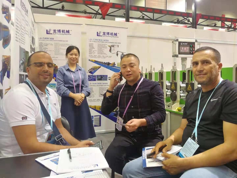 Chine WUXI LONGBO ROLL FORMING MACHINERY CO.,LTD. Profil de la société